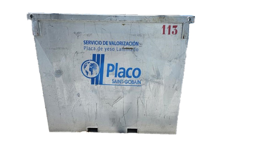 Contenedor para reciclaje de placas de yeso laminado.